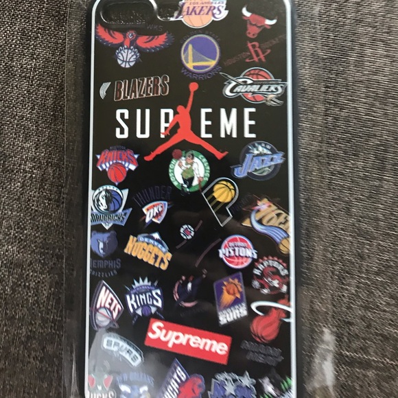 iPhone case - Picture 1 of 3